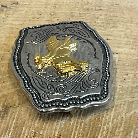 Western Bull Riding Belt Buckle Ladies Bull Riding Goldtone on Silvertone - Picture 6 of 6